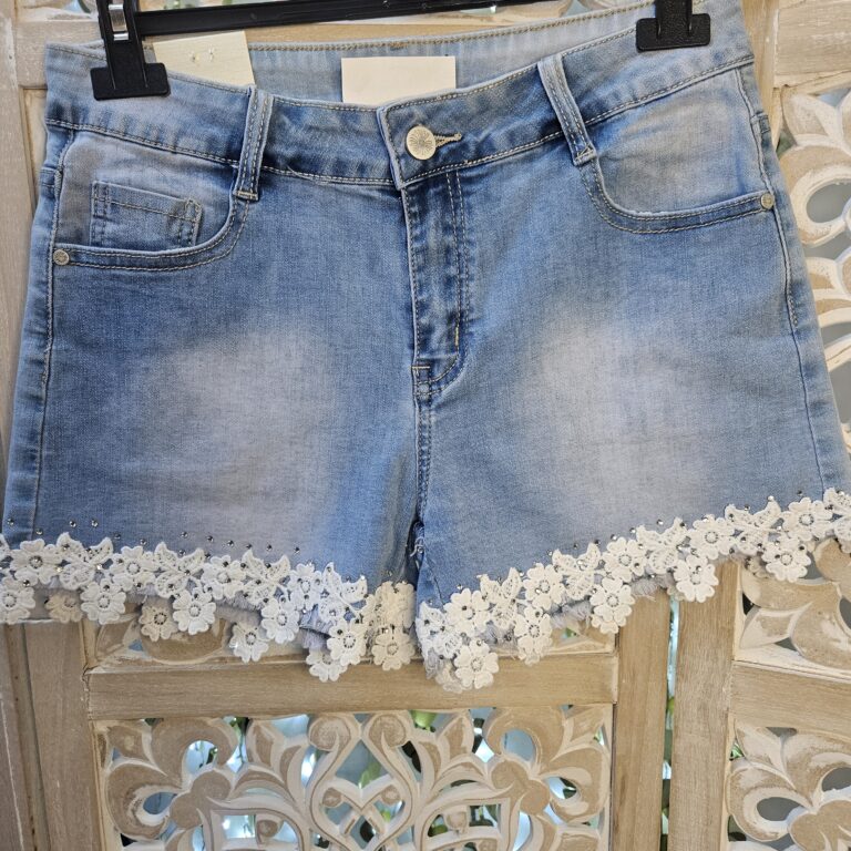 Short en Jean's avec dentelle et strass