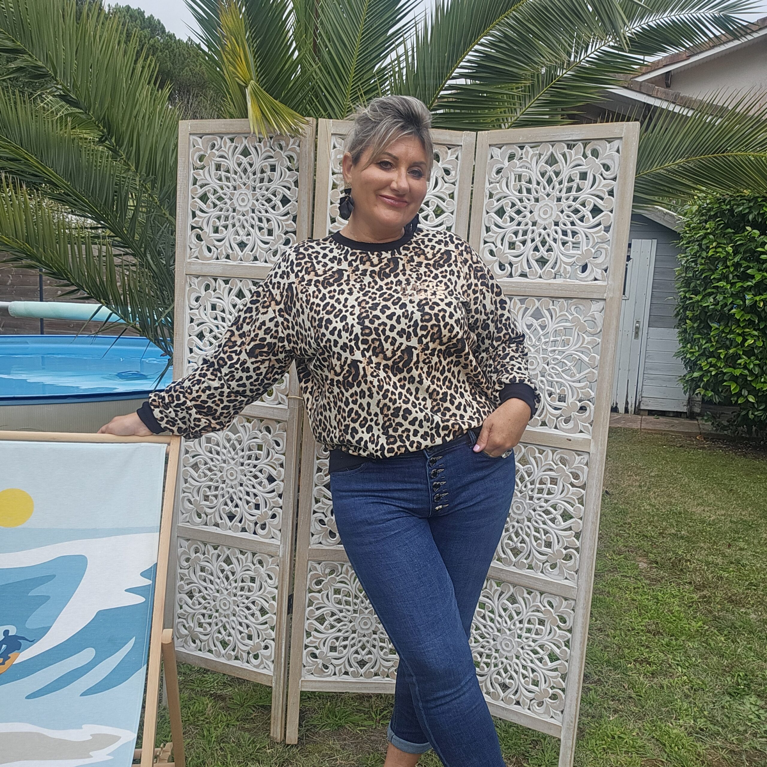 Jean's bleu foncé boutons cœurs – Image 4