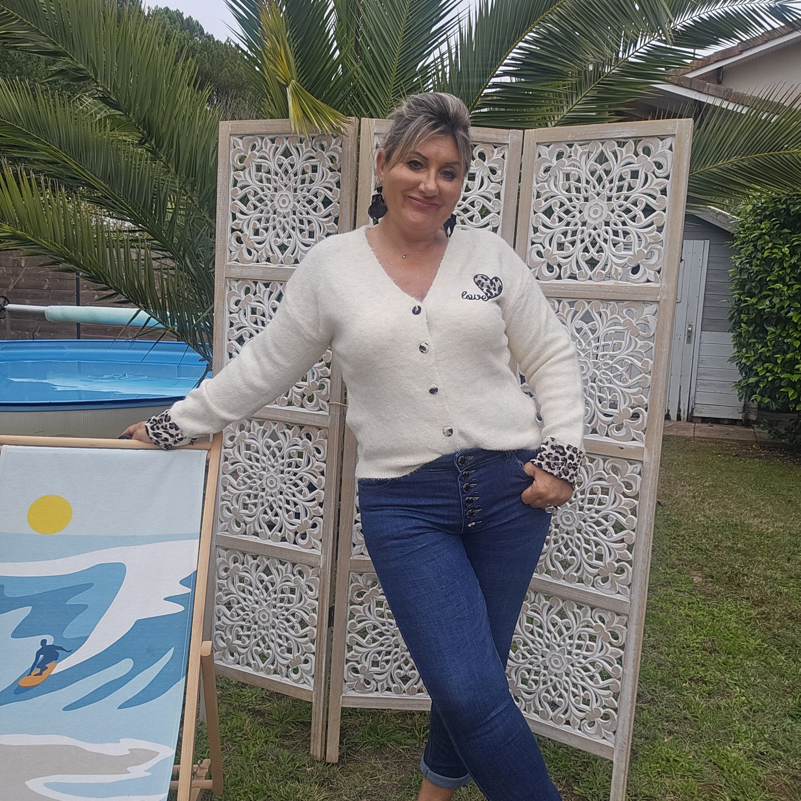 Jean's bleu foncé boutons cœurs – Image 6