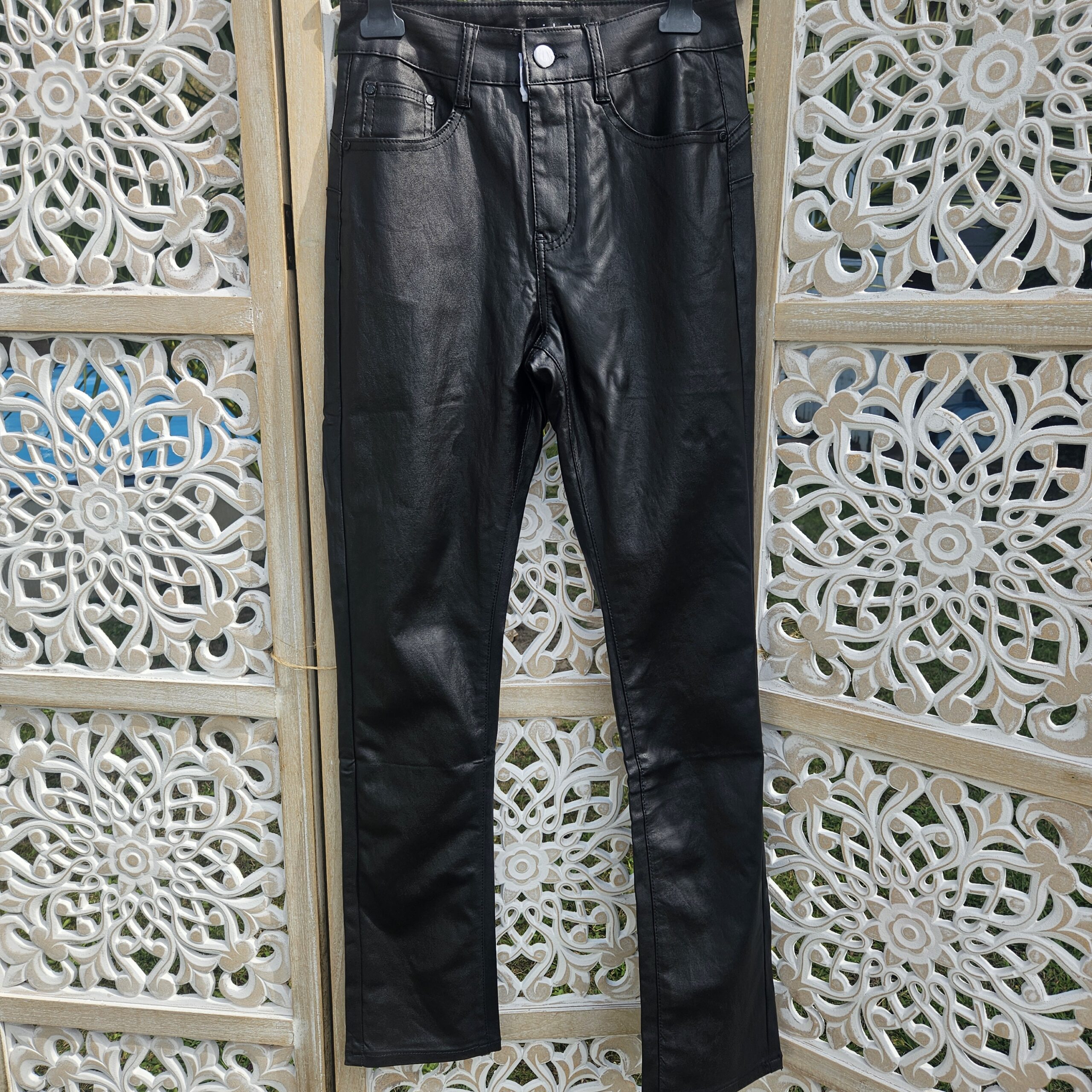 Pantalon noir enduit slim push up