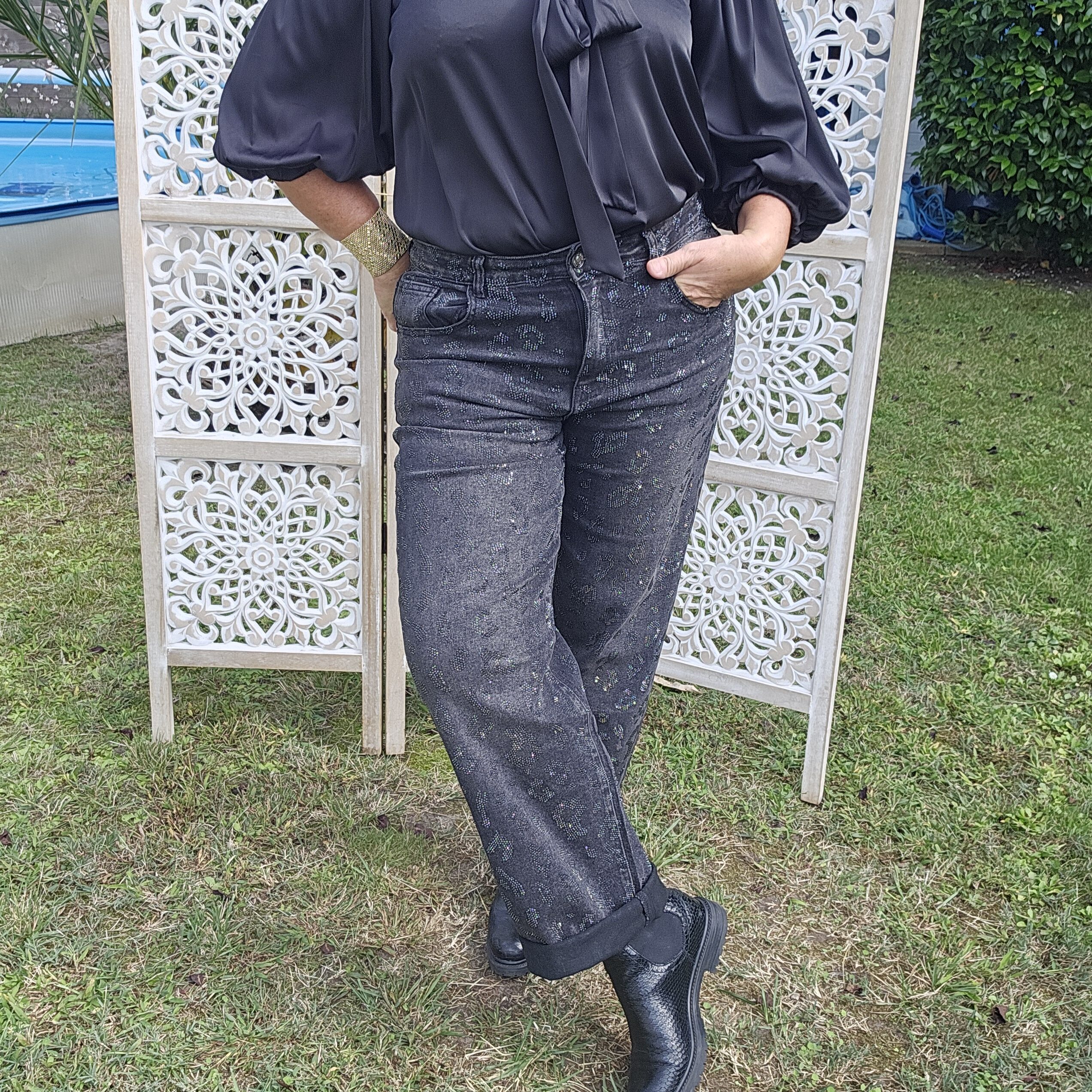 Jean's noir délavé avec strass – Image 6