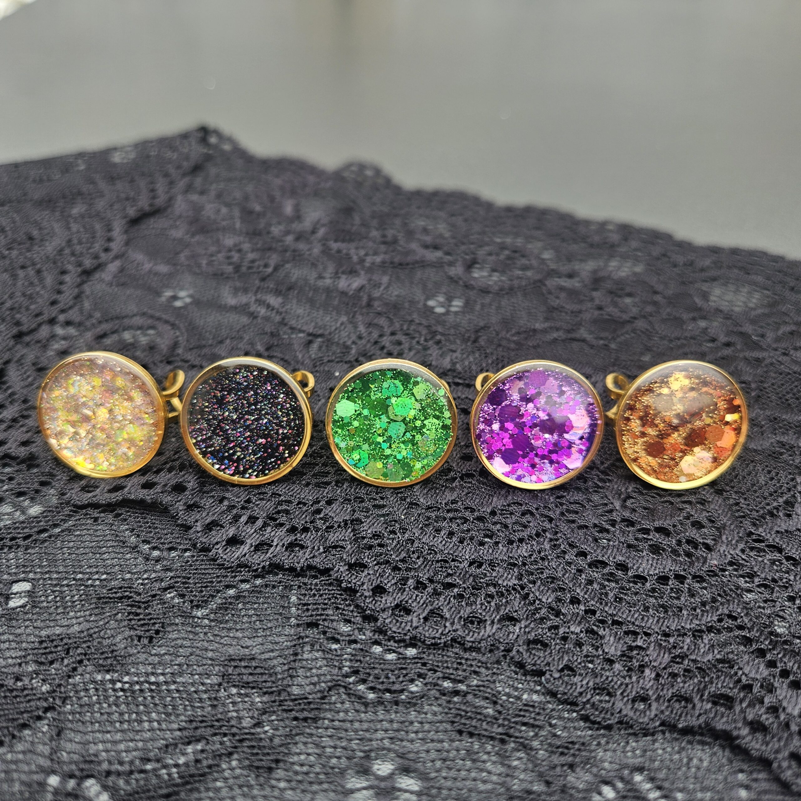 Bague ronde moyenne avec paillettes