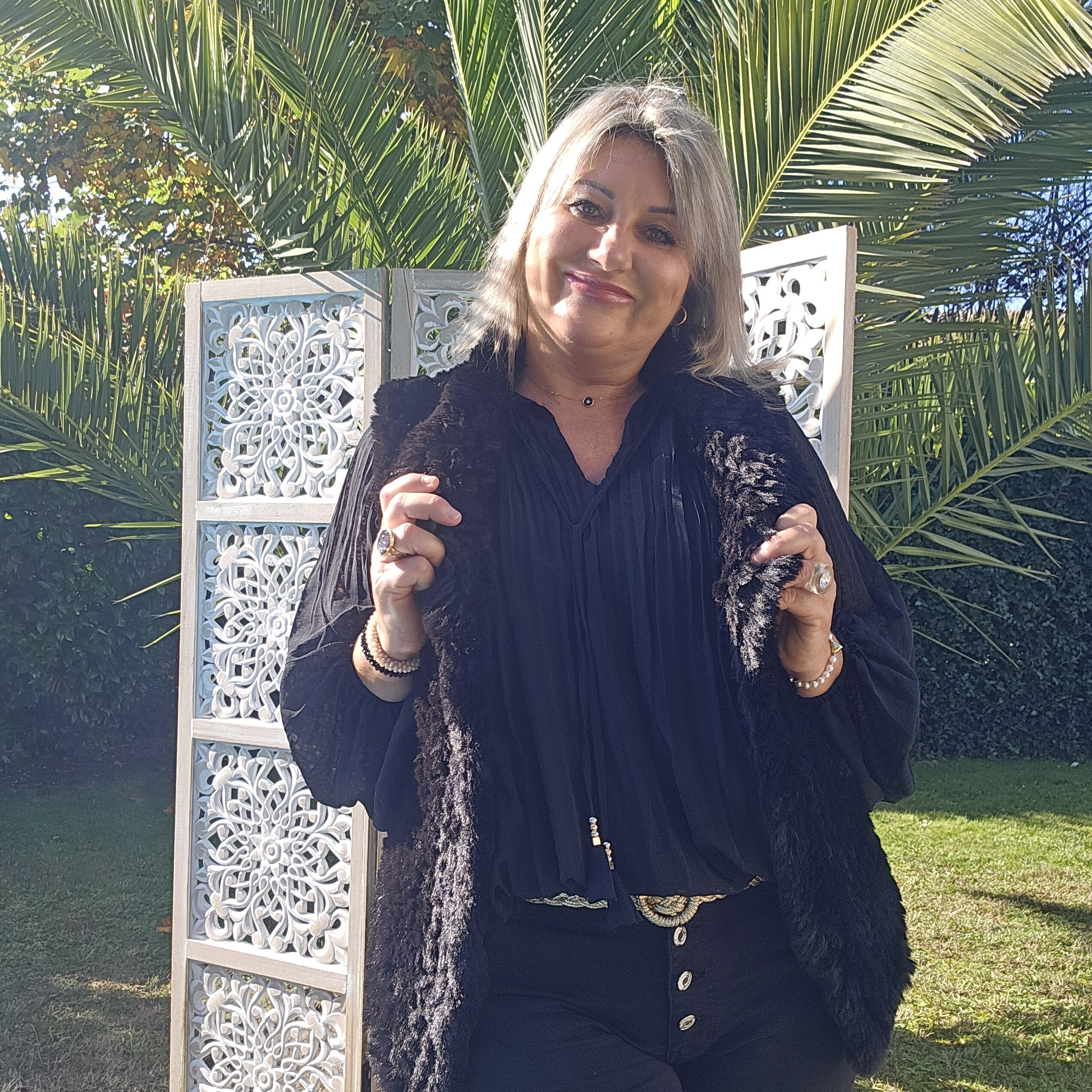 Blouse noire plissée – Image 8