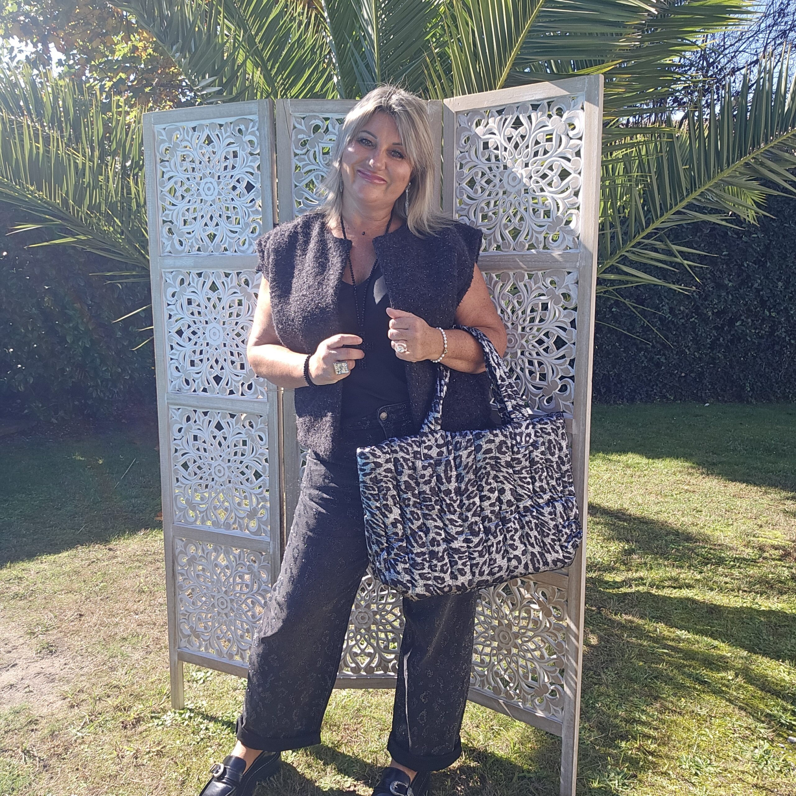 Jean's noir délavé avec strass – Image 16