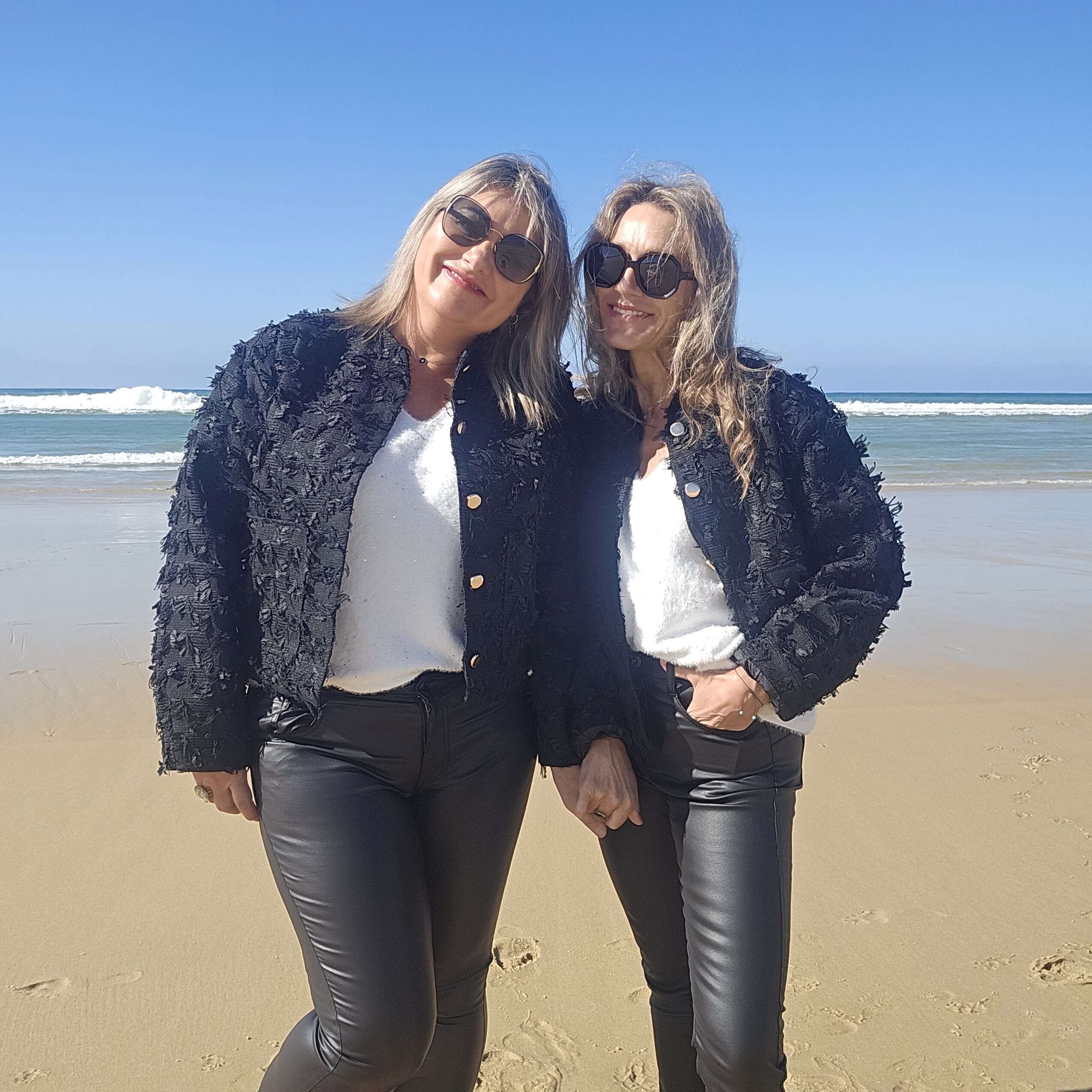 Veste courte noire en tweed – Image 5