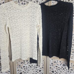 Mousseline en dentelle semi transparente Choklate