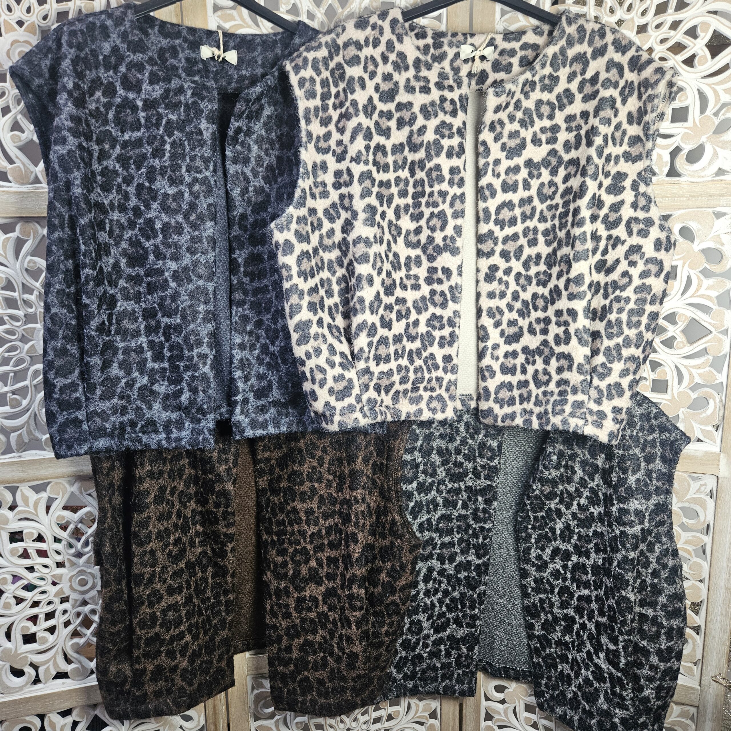 Gilet cintré sans manches léopard