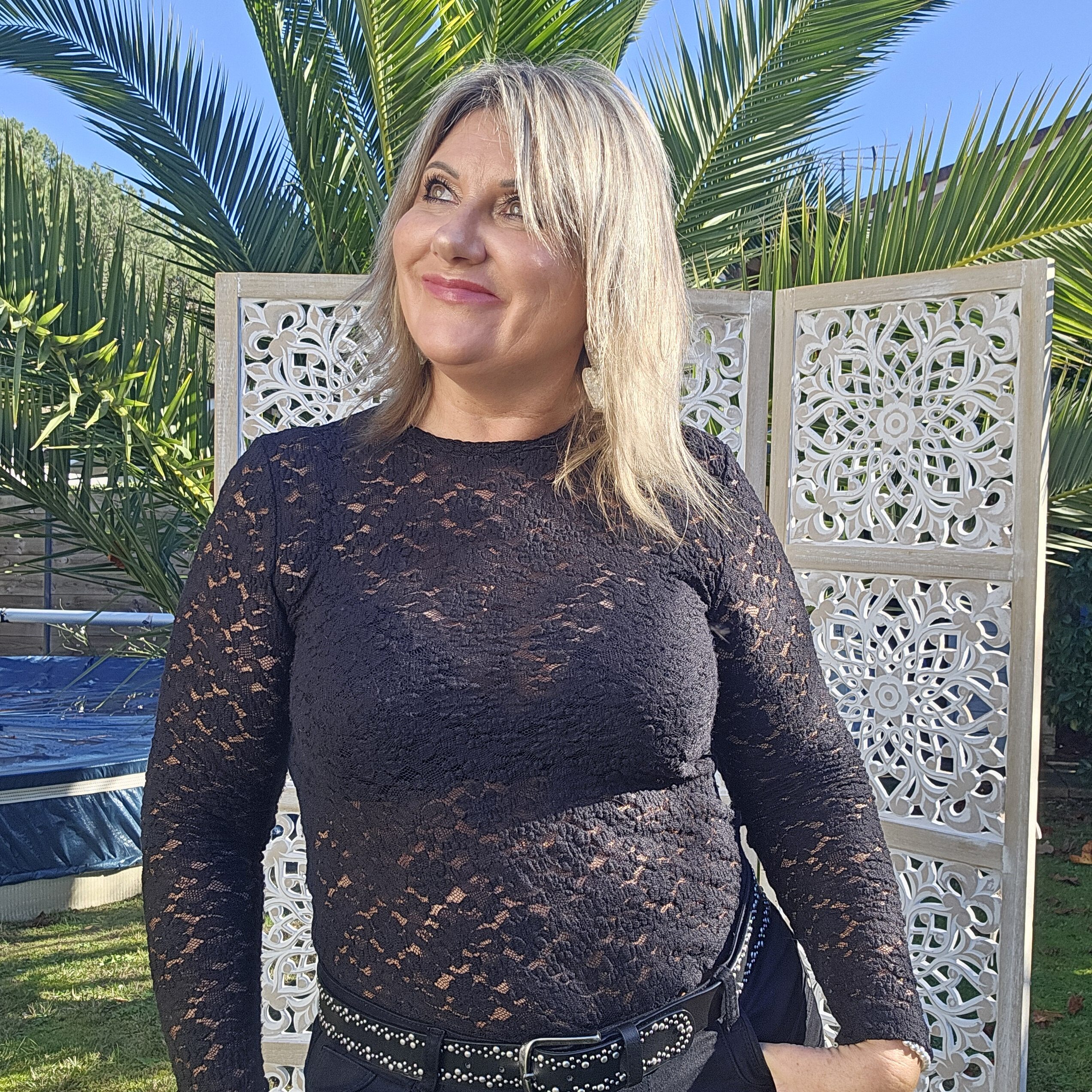 Mousseline en dentelle semi transparente Choklate â Image 4