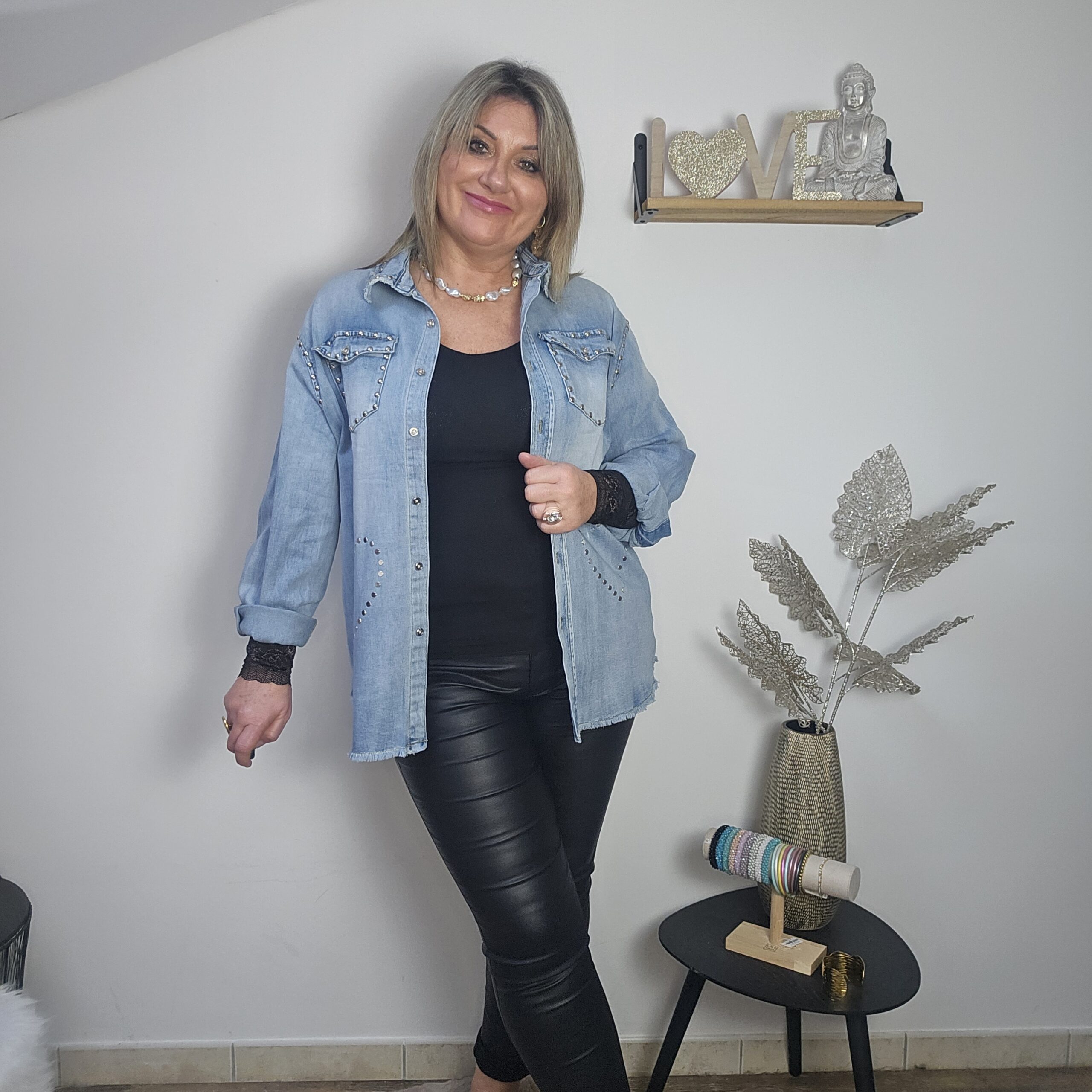 Chemise en Jean avec clous argentés – Image 7