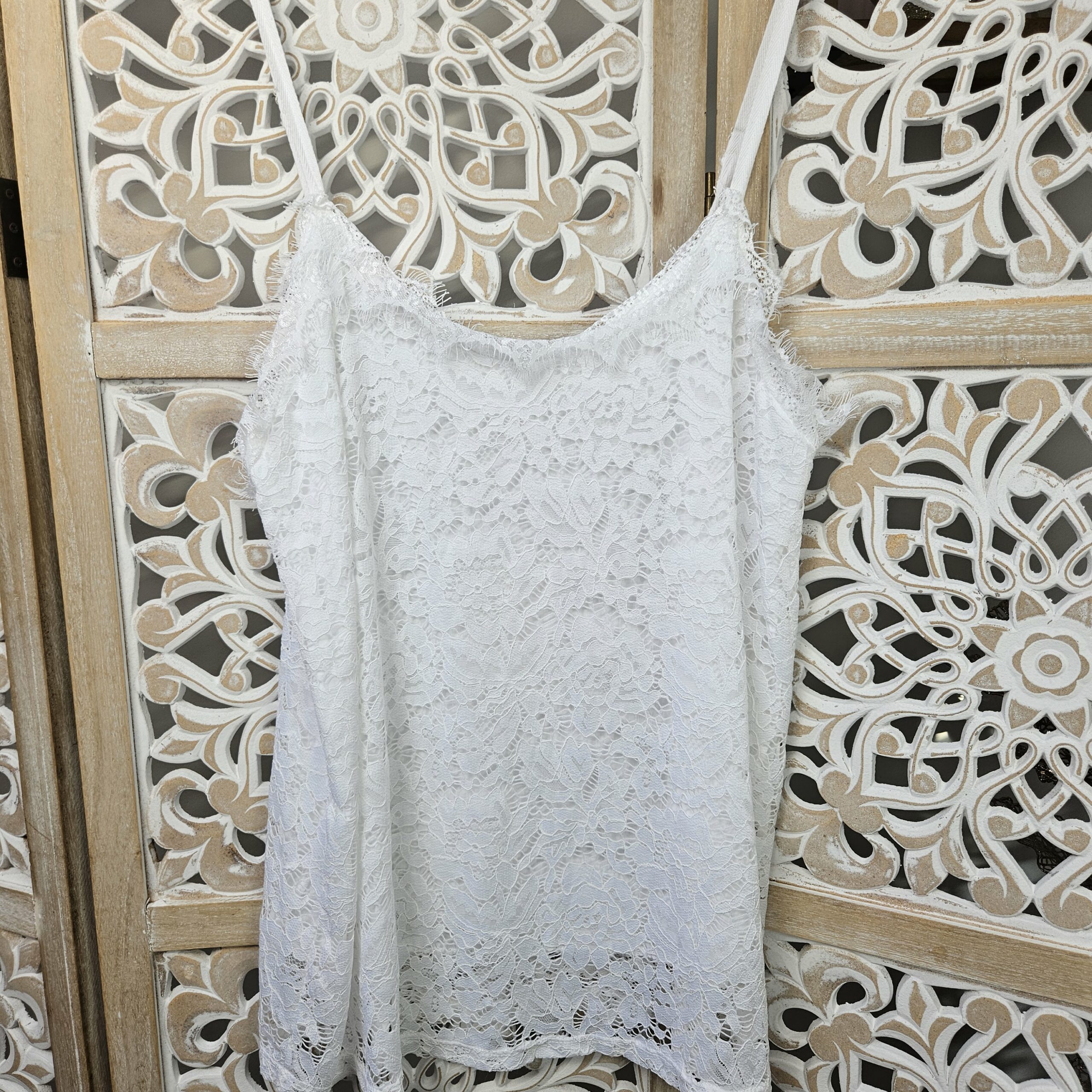 Top à bretelles en dentelle