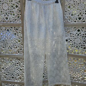 Pantalon blanc dentelle et sequins