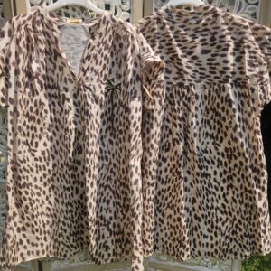 Robe courte léopard palmier sequins