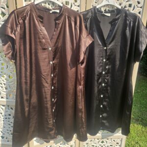 Robe courte satinée