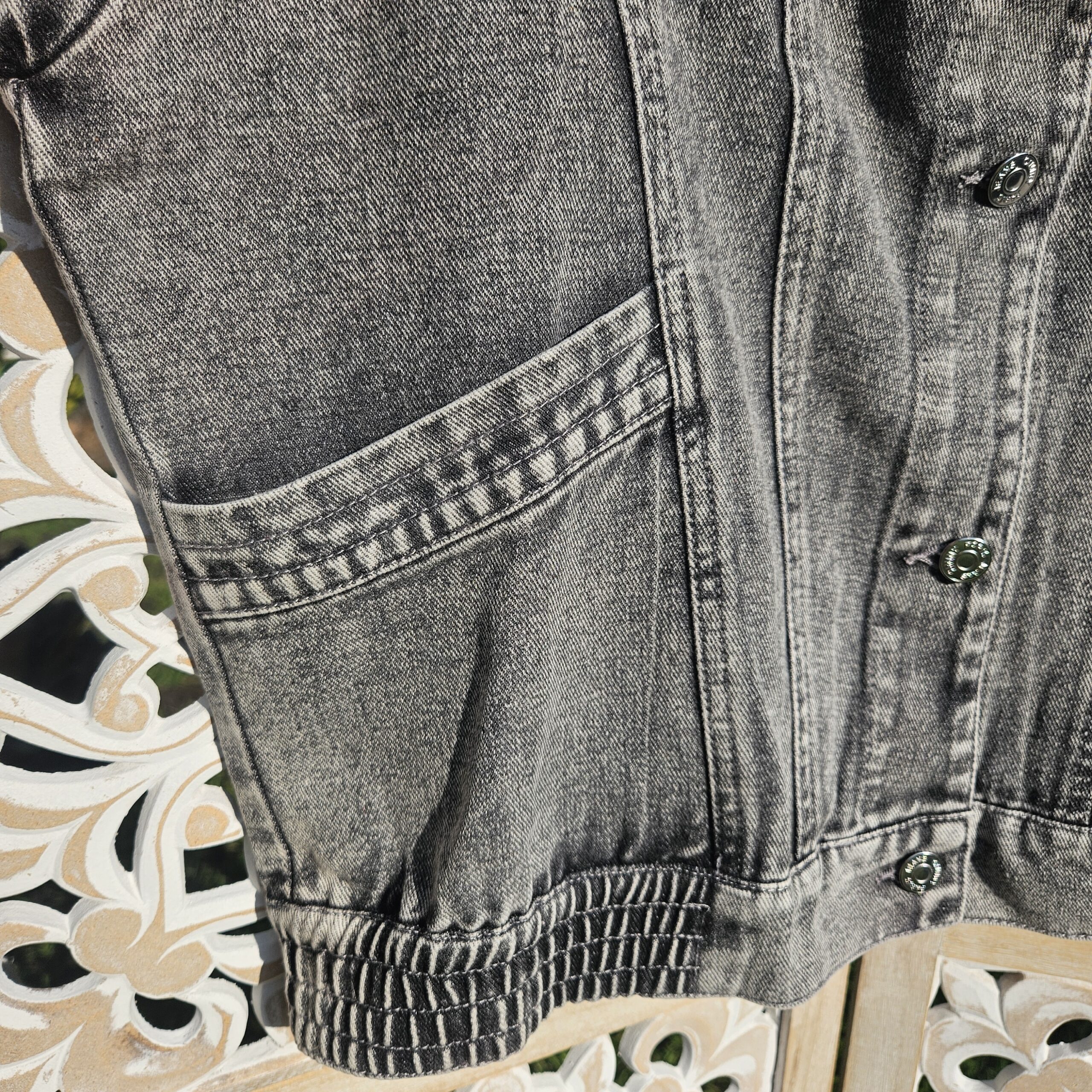 Veste en jeans gris sans manches – Image 4