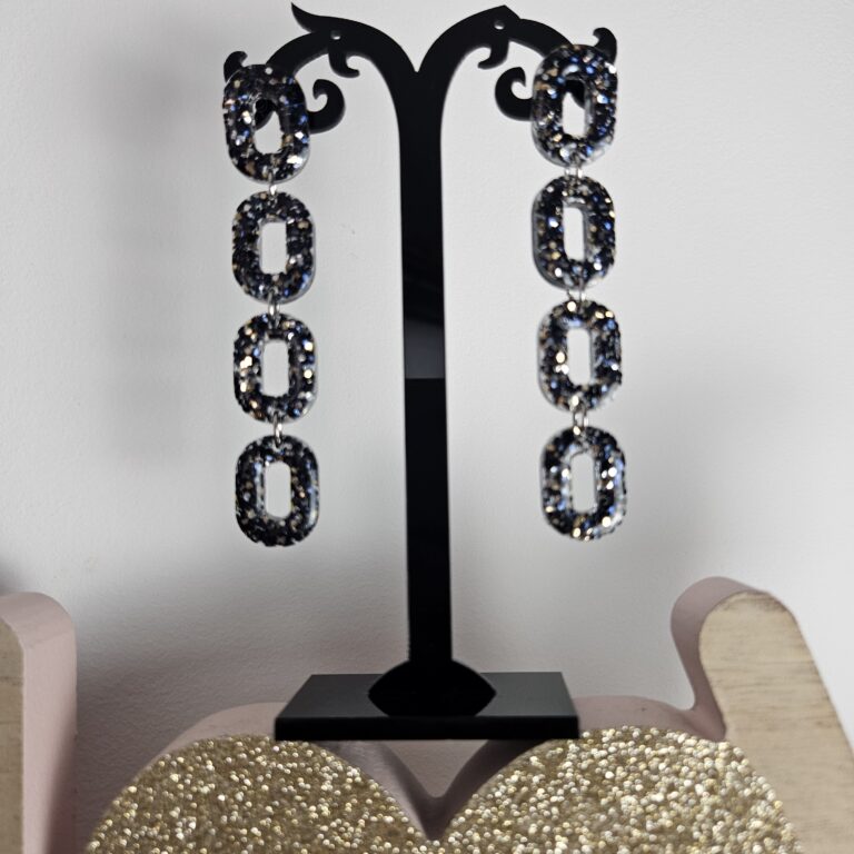 Boucle d'oreille 4 maillons pailletés noir argenté