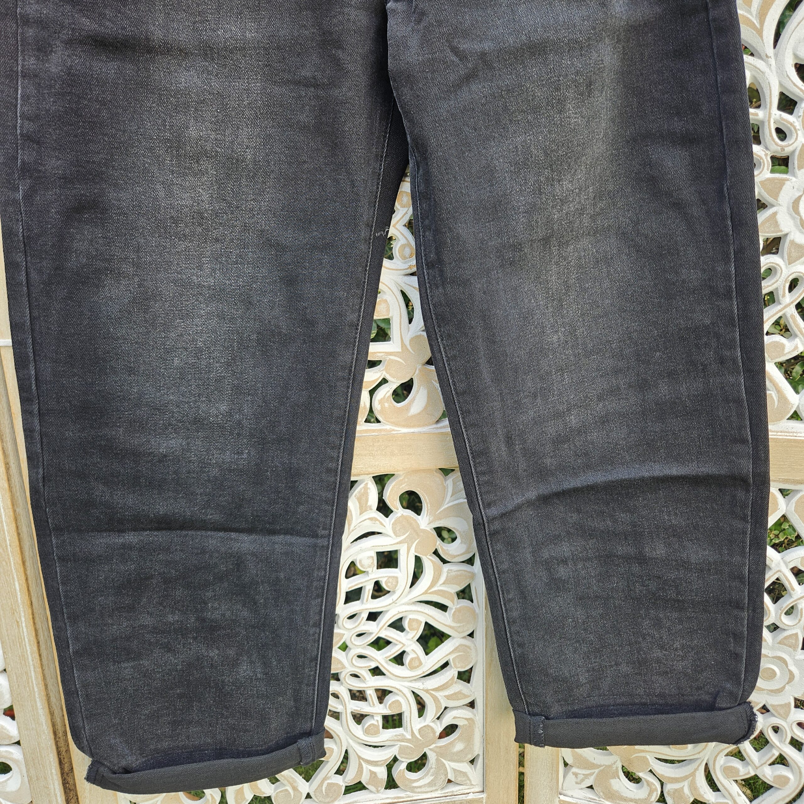 Jeans Mom noir délavé Pulpeuses – Image 4