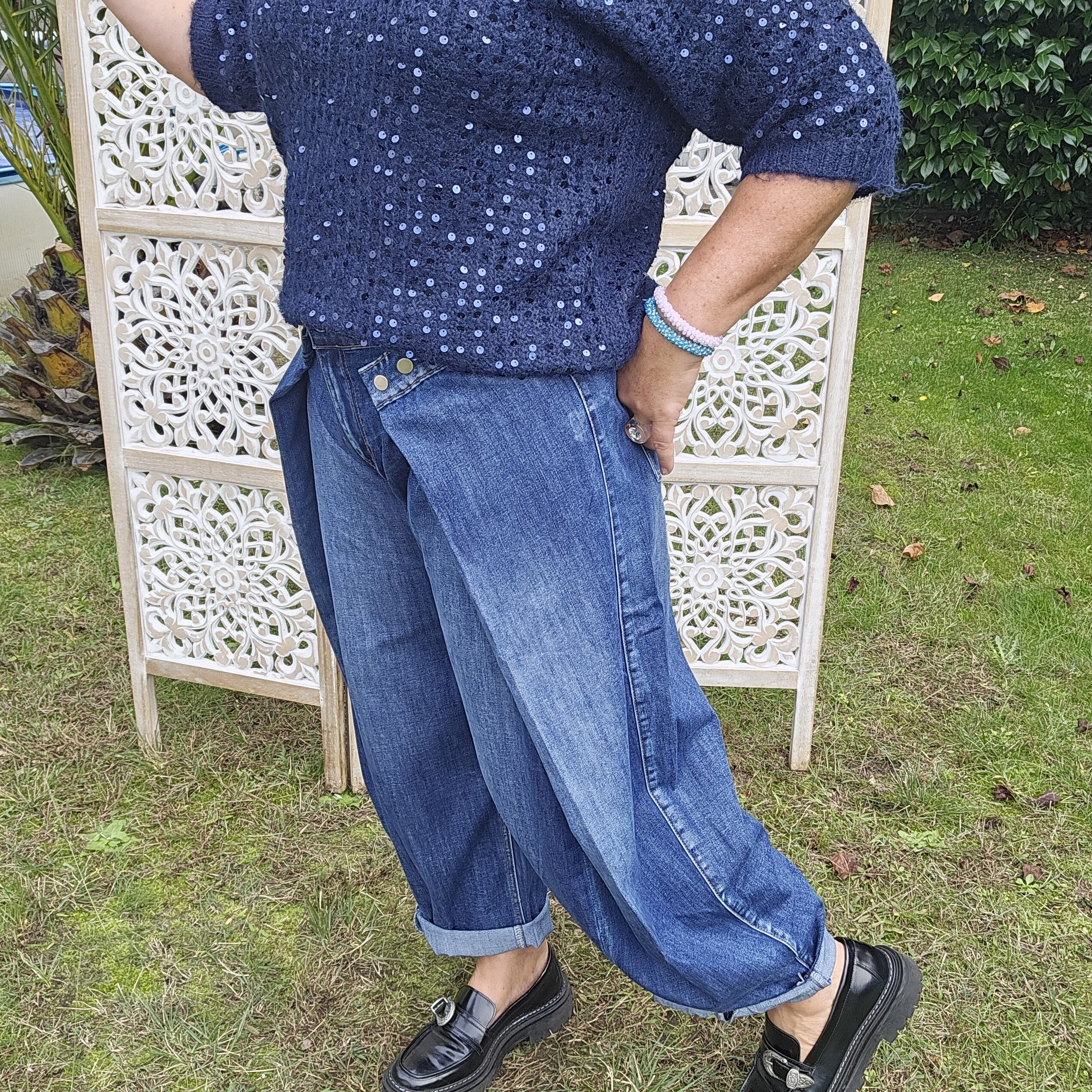 Jeans bleu drapé – Image 8