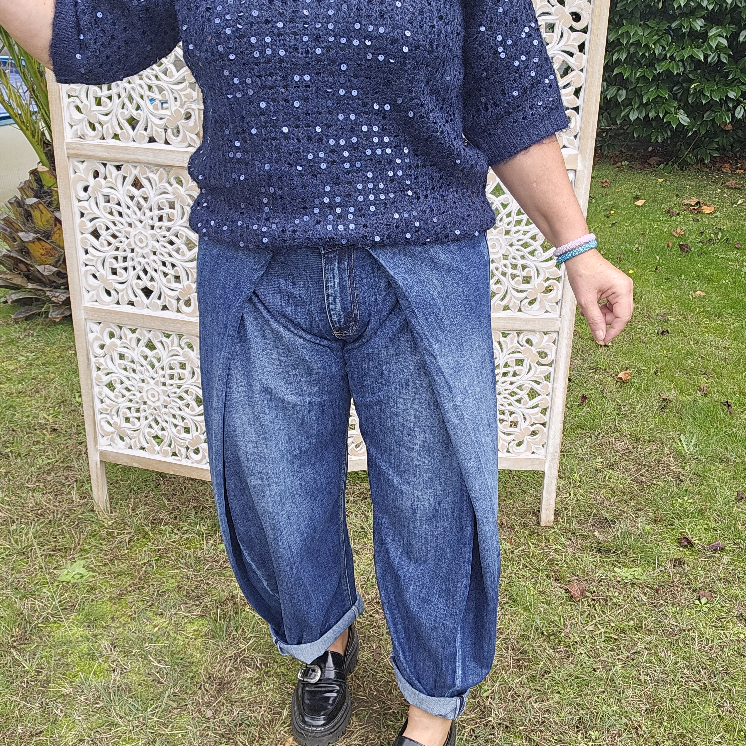 Jeans bleu drapé – Image 9